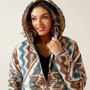 THE OREGON CHIMAYO PUFFER JACKET